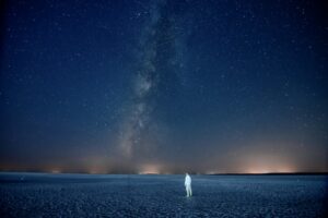 Tuz Gölü’nde meteor yağmuru manzarası… Perseid meteor yağmurları time lapse