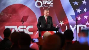 TASC’nin düzenlediği akşam yemeğine eşi Emine Erdoğan ile katılan Cumhurbaşkanı