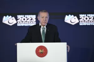 Akademisyenlere, siyasi partilere ve sivil toplum kuruluşlarına seslenen Erdoğan, “En