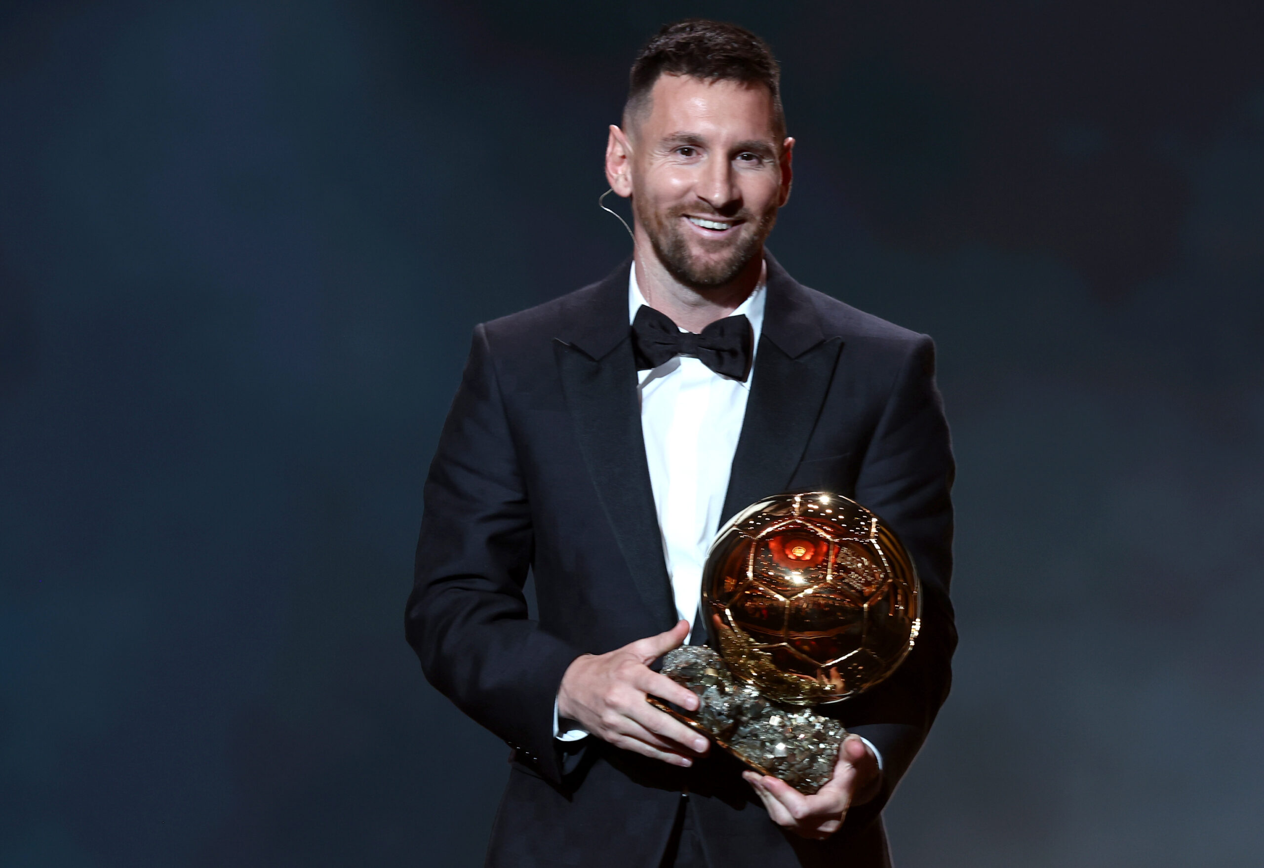 Futbol dünyasının en prestijli ödüllerinden olan Ballon d’Or sahibini buldu.