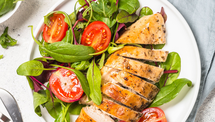 Diyet salata tarifleri, kilo vermek veya sağlıklı beslenmek isteyenler için