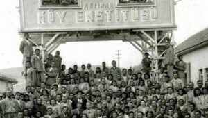 Köy enstitüleri neden kapatıldı? Sorusuna sizler için cevap aradık. Köy