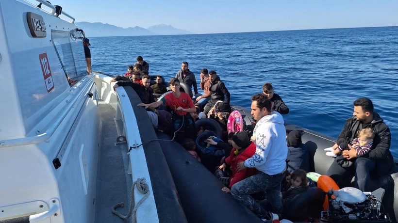 Aydın’ın Didim ilçesi sularında belirlenen 28 düzensiz göçmen, Sahil Güvenlik