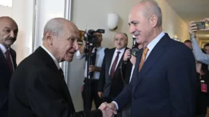 Gazetecilerin sorularını yanıtlayan Kurtulmuş, “Hem Meclis’in açılışı dolayısıyla, Meclis’in çalışmaları