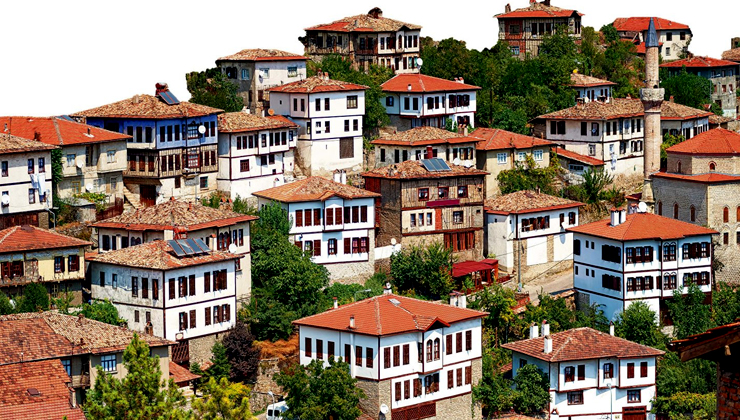 Safranbolu evleri, Türkiye’nin Karabük iline bağlı Safranbolu ilçesinde bulunan, 18.