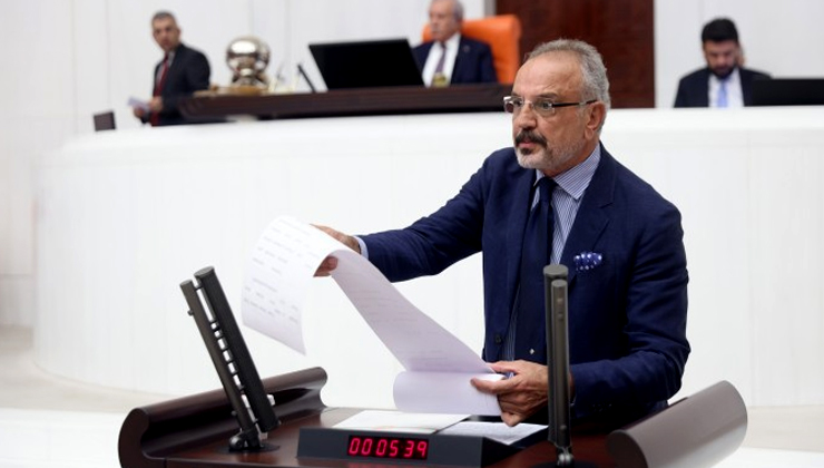 Sırrı Sakık ve Celal Adan’ın tartışması siyaset gündemine damga vurdu.