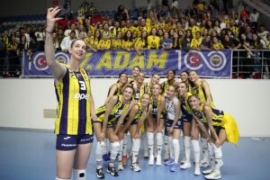 Vodafone Sultanlar Ligi 5. hafta karşılaşmasında Fenerbahçe Opet, Beşiktaş Ayos’u