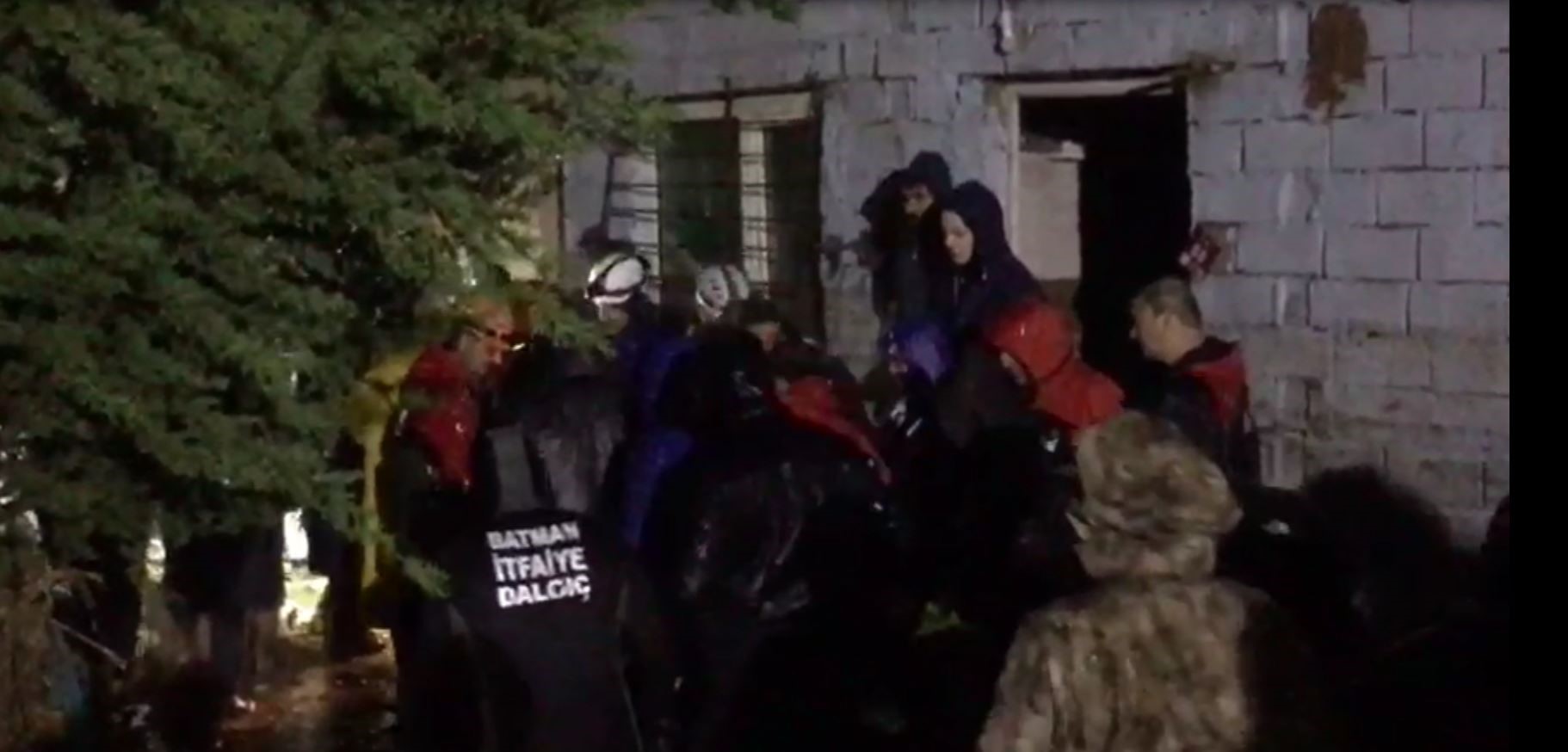 Batman’da etkili olan sağanak yağışın ardından gerçekleşen selde 7 kişilik