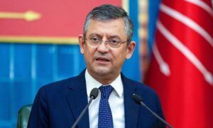 Cumhuriyet Halk Partisi Lideri Özgür Özel, partisinin grup toplantısında açıklamalarda