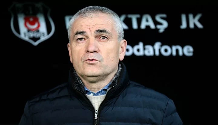 Burak Yılmaz’la yollarını ayıran Beşiktaş, “Profesyonel Futbol Takımımızın Teknik Direktörlüğü