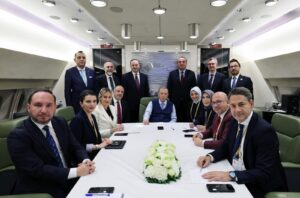 Cumhurbaşkanı Erdoğan, mevkidaşı Tebbun’un daveti üzerine Cezayir’e gitmişti. Bugün yurda
