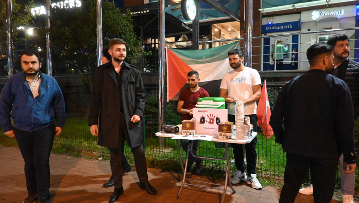 İsrail’in Gazze’ye yönelik saldırılarına tepki gösteren Yeniden Refah Partisi (YRP)