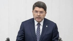 Adalet Bakanı Yılmaz Tunç, Ankara’da Noterler Birliğinde gerçekleştirilen “Yarının dünyasında
