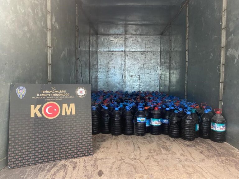 Yılbaşı öncesi sahte içki operasyonu: 2 ton ele geçirildi