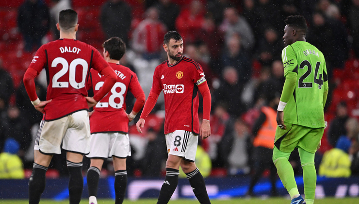 Manchester United Şampiyonlar Ligi'ne veda etti! Tarihi hezimet