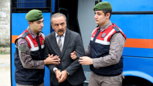 Yılmaz Erdoğan İnci Taneleri dizisi ile ekranlara dönüyor. Kanal D’nin