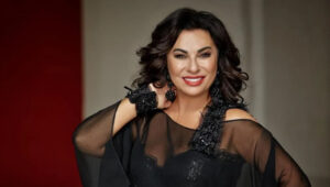 Türk tiyatrosunun usta ismi Nilgün Belgün, son günlerde ülkemizi kasıp