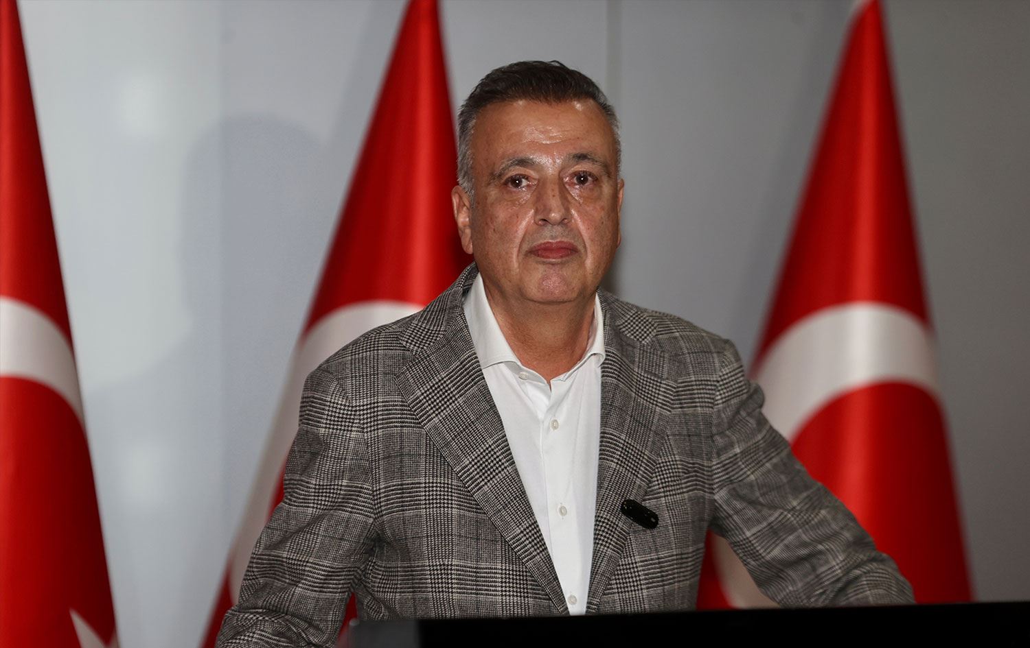 Ataşehir Belediye Başkanı Battal İlgezdi, CHP’den istifa etmesinin ardından açıklamalarda