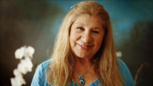 Tiyatro ve sinema oyuncusu Ayla Algan, 86 yaşında hayatını kaybetti.