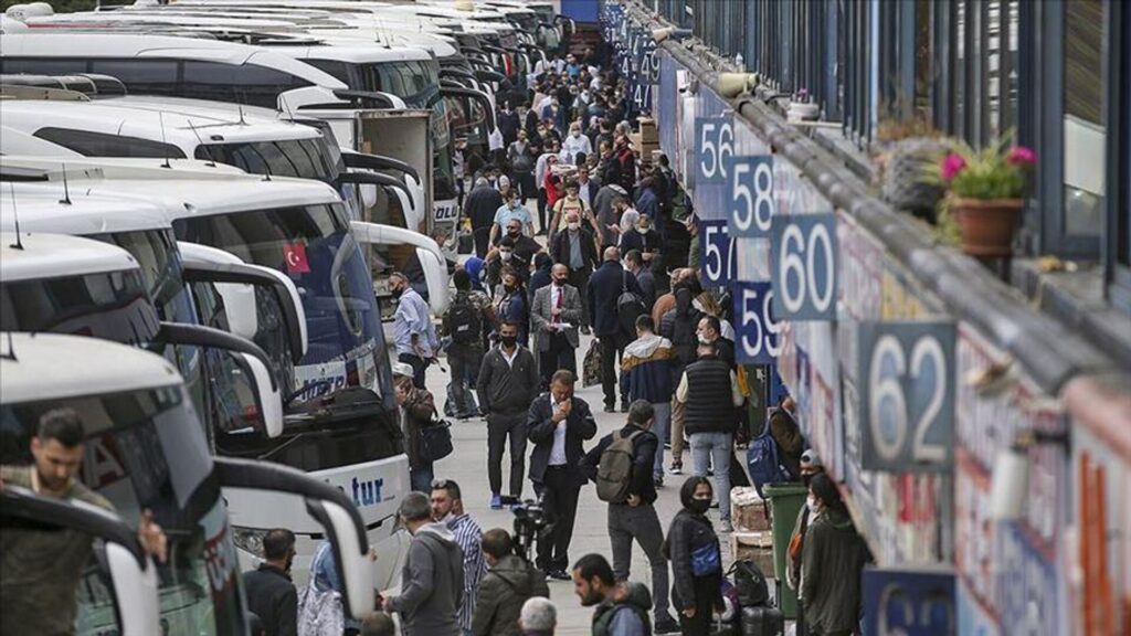 Bayram Yaklaştı, İstanbul'da Otobüs Biletleri Tükendi