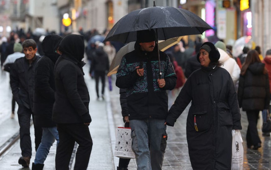 Meteoroloji'den 15 İle Sarı Kodlu Uyarı: Sağanak ve Toz Taşınımı
