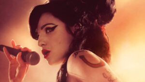 Amy Winehouse, müzik dünyasının en parlak ve en trajik yıldızlarından