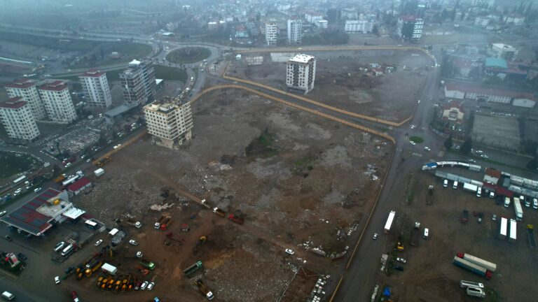 Ebrar Sitesi’nin son hali havadan görüntülendi