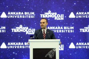Sanayii ve Teknoloji Bakanı Mehmet Fatih Kacır, ATO Congerisum’da düzenlenen