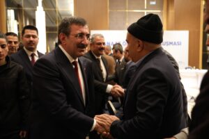 Bir dizi programa katılmak üzere Diyarbakır’a gelen Cumhurbaşkanı Yardımcısı Cevdet