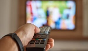 Film eleştirilerinin, oyuncuların, yönetmenlerin, fragmanların ve sinema haberlerinin yer aldığı