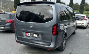 Bahçeşehir 1. Cadde üzerinde 23 Şubat günü bir sürücü aracıyla