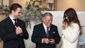 Zeynep Mayruk nişanlandı! Ünlü oyuncu Tolga Sarıtaş ve modacı Zeynep