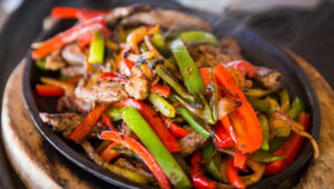Fajita nasıl yapılır? Fajita, Meksika mutfağından sonra Türk damak tadına