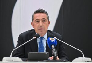 Fenerbahçe Başkanı Ali Koç, kulüp tesislerinde gerçekleştirilen basın toplantısında gündem