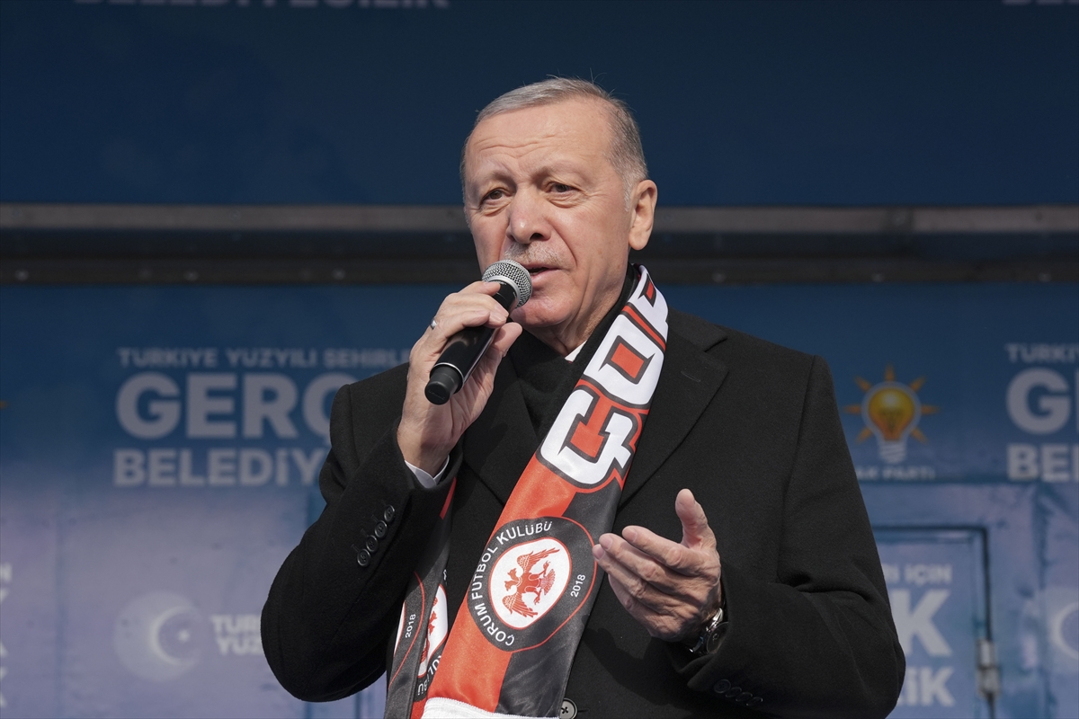 Cumhurbaşkanı ve AK Parti Genel Başkanı Recep Tayyip Erdoğan, partisinin