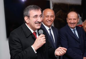 Bir dizi programlara katılmak üzere Muş’a gelen Yılmaz, Malazgirt ilçesindeki