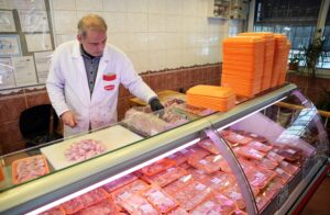 Ramazan öncesi başlayan beyaz et fiyatlarındaki artış devam ediyor. İstanbul’da