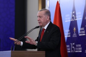 Cumhurbaşkanı Recep Tayyip Erdoğan, AK Parti Genel Merkezi’nde düzenlenen büyükelçilerle