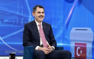 İstanbul Büyükşehir Belediye Başkan Adayı Murat Kurum, TGRT Haber’de gazetecilerin