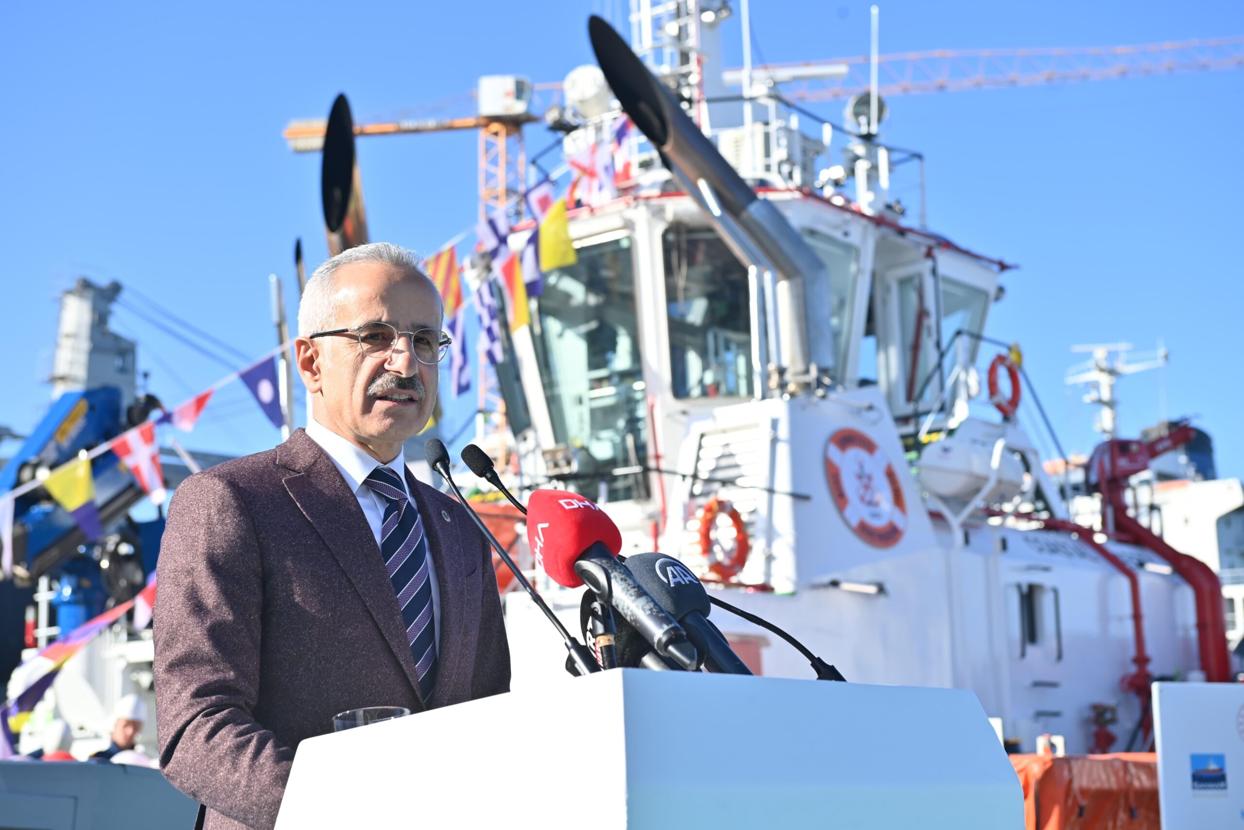 Ulaştırma ve Altyapı Bakanı Uraloğlu, deniz ticaretinde Türkiye’nin geldiği noktaya