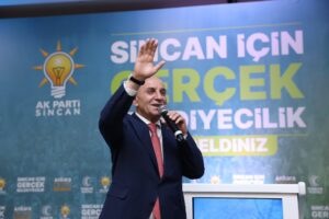 Turgut Altınok, sosyal medyadan yaptığı açıklamada, Togo kulelerinde ortaklığının olduğu