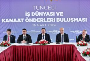 Cevdet Yılmaz, Tunceli’de bir otelde düzenlenen İş Dünyası ve Kanaat