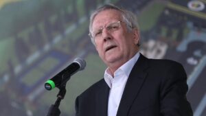 “2010-2011 şampiyonluk kupası sonsuza dek müzemizde olacaktır ve ziyarete açıktır”