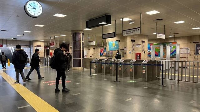 Üsküdar-Çekmeköy Metro Hattı’ndaki teknik arıza dolayısıyla seferler durduruldu Metro İstanbul’un