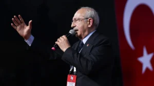 Genel seçimlerde yaşanan başarısızlık sonrasında parti içinde değişim talepleri yükselmişti.