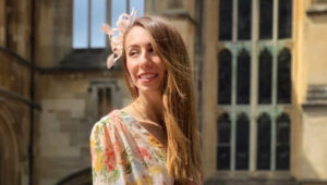 Londra’nın renkli sokaklarında, moda ve kraliyet ailesiyle iç içe bir