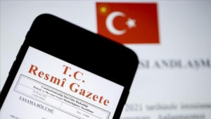 Cumhurbaşkanı Recep Tayyip Erdoğan imzasıyla yayımlanan kararnameye göre, Emniyet Genel