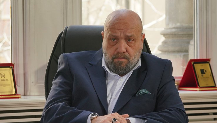 Ahmet Mümtaz Taylan kimdir? Kızılcık Şerbeti Apo'su Ahmet Mümtaz Taylan oynadığı dizi ve filmler, gençliği, oynadığı diziler, oğlu, kızı kimdir, öldü mü?