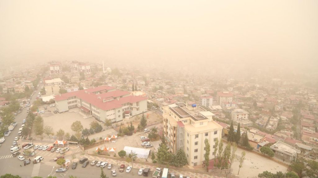 Meteoroloji'den 44 İle "Toz Taşınımı ve Fırtına" Uyarısı