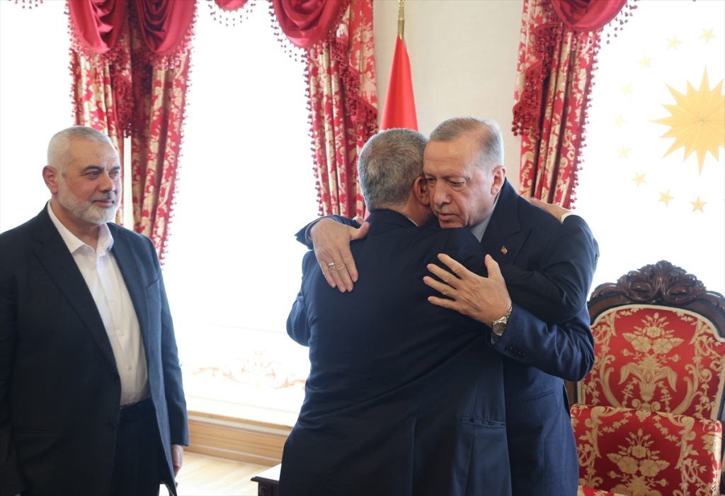 Cumhurbaşkanı Erdoğan, Dolmabahçe’de Haniye'yi Kabul Etti